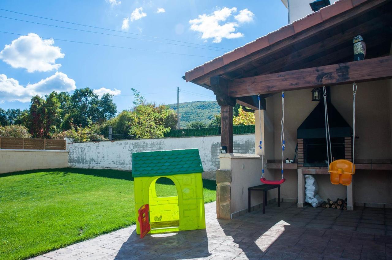 Los Robles Sotillo del Rincón Exterior foto